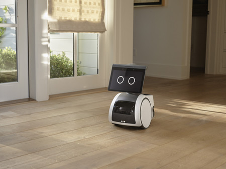 米アマゾン・ドット・コムが発表した家庭用ロボット「アストロ」(同社提供)