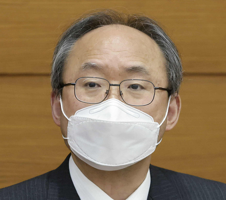 日本銀行の野口旭審議委員=4月、東京都中央区の日銀本店