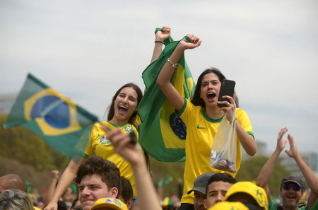 ブラジルが独立２００周年 大統領は政敵を攻撃 海外経済ニュース 時事エクイティ