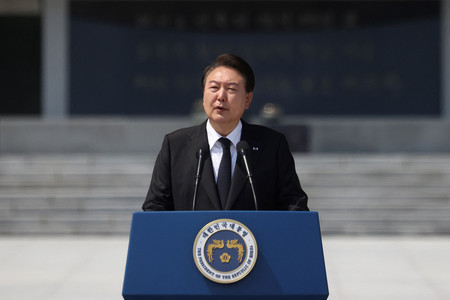 ６日、ソウルで演説する韓国の尹錫悦大統領（ＡＦＰ時事）