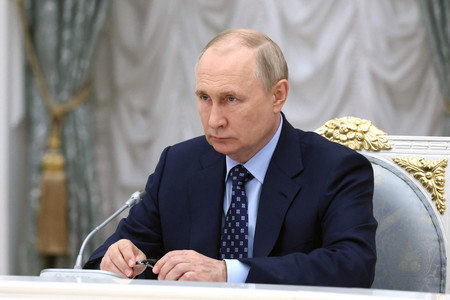 プーチン氏、南部司令部訪問＝６月にワグネル占拠―ロシア - 海外経済