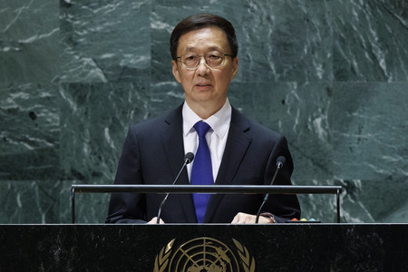 ２１日、ニューヨークの国連本部で演説する中国の韓正国家副主席（ＥＰＡ時事）