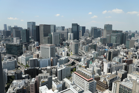 都心の高層ビル群＝８月４日、東京都中央区（資料写真）