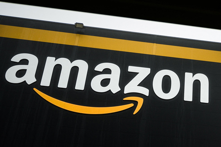 米アマゾンのロゴマーク(AFP時事)