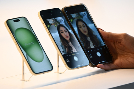 米アップルのスマートフォン「iPhone(アイフォーン)」(AFP時事)