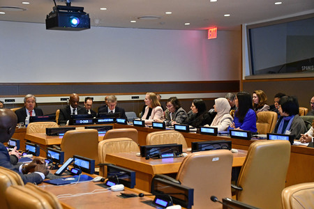 ７日、ニューヨークの国連本部で開かれたＡＩ諮問機関の初の対面会合