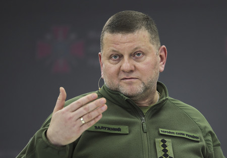ウクライナ軍総司令官を解任されたザルジニー氏＝２０２３年１２月、キーウ（キエフ）（ＥＰＡ時事）