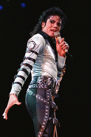 米歌手マイケル・ジャクソンさん＝１９８８年１０月、米メリーランド州ランドーバー（ＡＦＰ時事）
