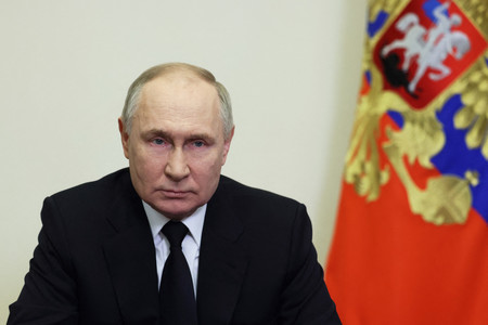 ２３日、モスクワで国民向けに声明を出すロシアのプーチン大統領（ＡＦＰ時事）