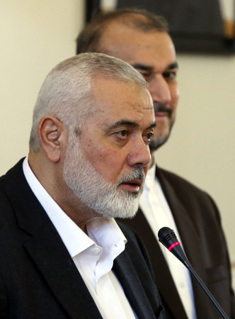 イスラム組織ハマスの最高指導者ハニヤ氏＝３月２６日、テヘラン（ＥＰＡ時事）