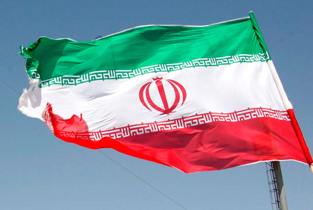 イラン国旗（ＥＰＡ時事）