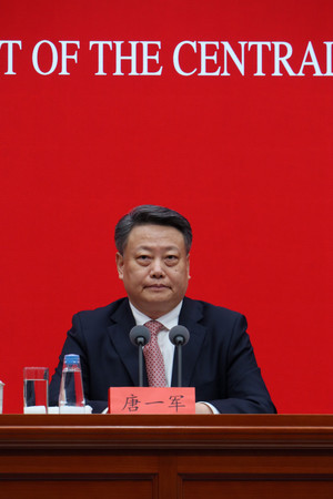 中国の唐一軍・前司法相＝２０２２年７月、北京