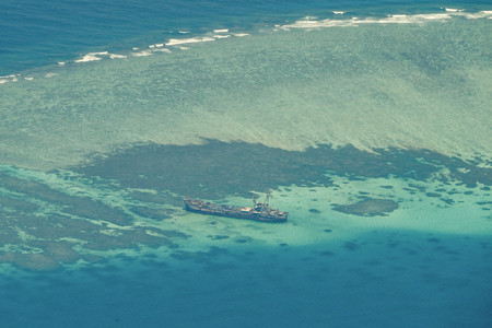 フィリピンが実効支配する南シナ海のアユンギン（中国名・仁愛）礁＝２３年３月（ＡＦＰ時事）