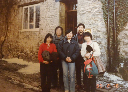英オックスフォード大留学時代の天皇陛下と高田創さん＝１９８５年２月（高田創さん提供）一部画像処理してあります