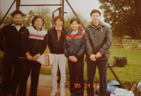 英オックスフォード大留学時代の天皇陛下と高田創さん＝１９８５年４月（高田創さん提供）一部画像処理してあります