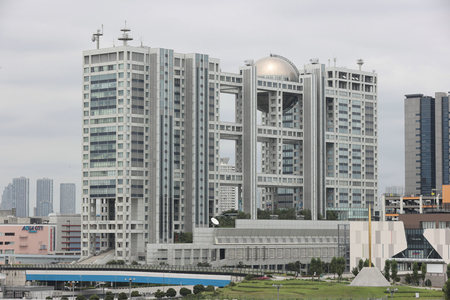 フジテレビ本社ビル＝東京都港区