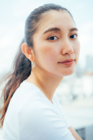 映画「Ｂｌａｃｋ　Ｂｏｘ　Ｄｉａｒｉｅｓ（ブラック・ボックス・ダイアリーズ）」の監督でジャーナリストの伊藤詩織さん（Ｐｈｏｔｏ　Ｂｙ　Ｋａｎａ　Ｔａｒｕｍｉ）