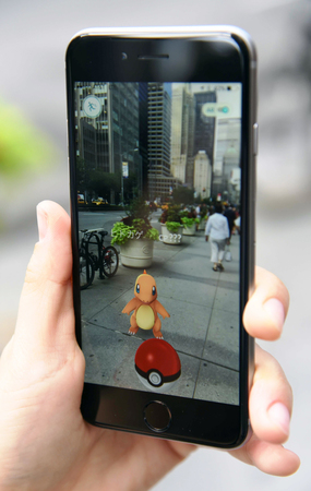 スマートフォンゲーム「ポケモンＧＯ（ゴー）」の画面＝米ニューヨーク