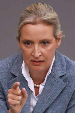 ドイツ極右政党「ドイツのための選択肢(AfD)」のワイデル共同党首=3月13日、ベルリン(EPA時事)
