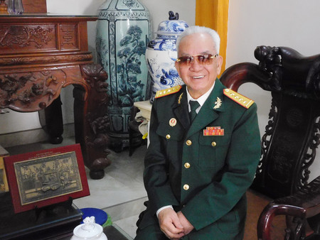 北ベトナム軍の戦車「390号」の指揮官を務めたブー・ダン・トアンさん=1月20日、ハノイ近郊