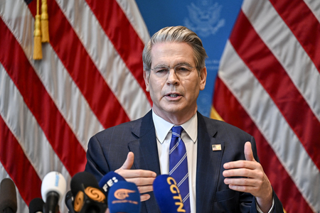 ベセント米財務長官=12日、スイス・ジュネーブ(AFP時事)