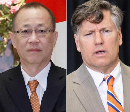 船越健裕外務事務次官(写真左、時事)とランドー米国務副長官(AFP時事)