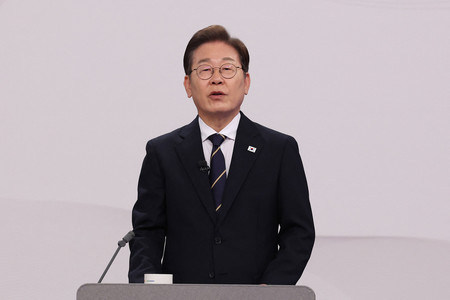 韓国の革新系最大野党「共に民主党」の李在明前代表＝１８日、ソウル（ＡＦＰ時事）