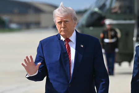 トランプ米大統領=23日、東部メリーランド州(AFP時事)