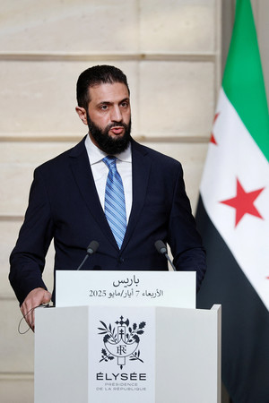 シリアのシャラア暫定大統領＝５月７日、パリ（ＥＰＡ時事）