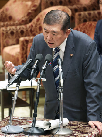 衆院予算委員会で答弁する石破茂首相=6日、国会内