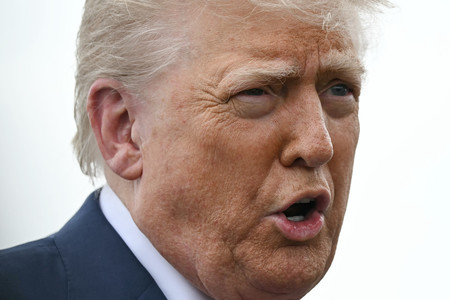 トランプ米大統領＝８日、東部ニュージャージー州モリスタウン（ＡＦＰ時事）