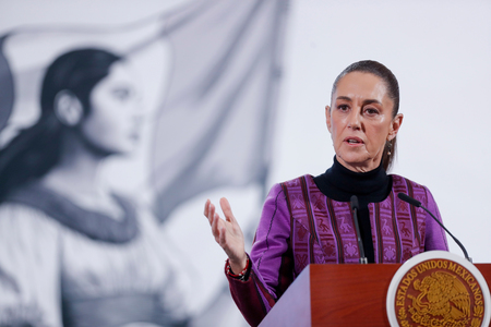 メキシコのシェインバウム大統領=2月20日、メキシコ市(EPA時事)