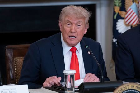 トランプ米大統領=5日、ワシントン(EPA時事)