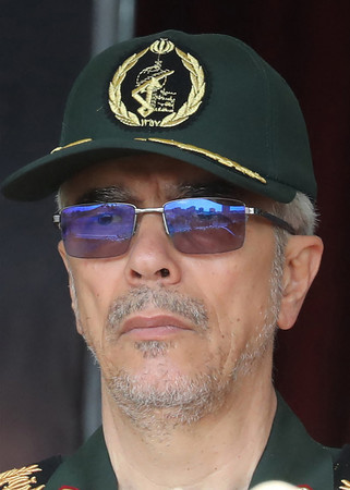 イラン軍のバゲリ参謀総長=2024年4月、テヘラン(AFP時事)
