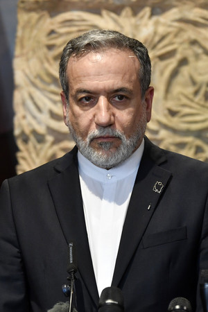 イランのアラグチ外相＝３日、ベイルート（ＥＰＡ時事）
