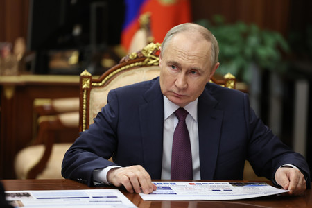 ロシアのプーチン大統領=16日、モスクワ(EPA時事)