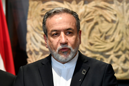 イランのアラグチ外相=3日、レバノン・ベイルート(EPA時事)