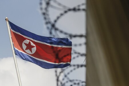 北朝鮮国旗（ＥＰＡ時事）