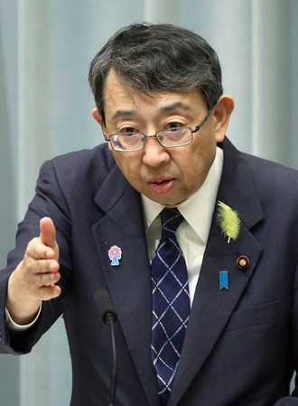 橘慶一郎官房副長官=3日、首相官邸