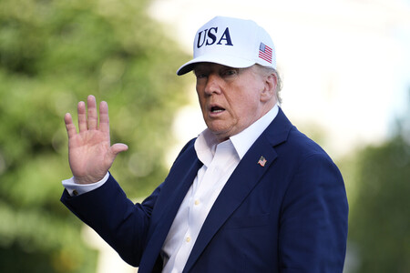 トランプ米大統領=6日、ワシントン(EPA時事)
