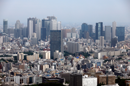 東京都心の街並み(資料写真、EPA時事)