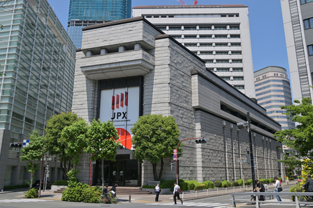 東京証券取引所=東京都中央区
