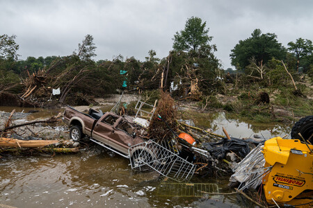 米南部テキサス州の洪水被災地=5日、カービル(AFP時事)
