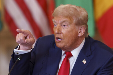 トランプ米大統領=9日、ワシントン(EPA時事)