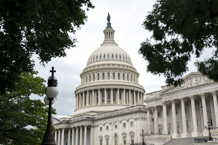 米連邦議会議事堂＝２日、ワシントン（ＥＰＡ時事）