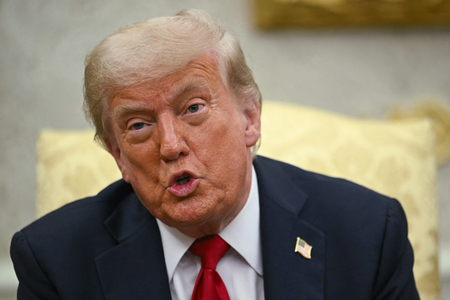 トランプ米大統領=14日、ワシントン(AFP時事)