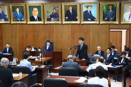 選択的夫婦別姓制度の審議が行われた衆院法務委員会=6月4日、国会内