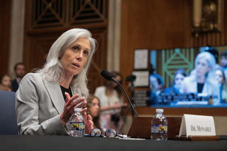 米上院の公聴会で発言する疾病対策センター(CDC)のスーザン・モナレズ所長代行=6月25日、ワシントン(AFP時事)