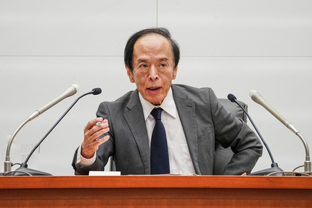 記者会見する日銀の植田和男総裁=7月31日、東京都中央区の日銀本店(AFP時事)