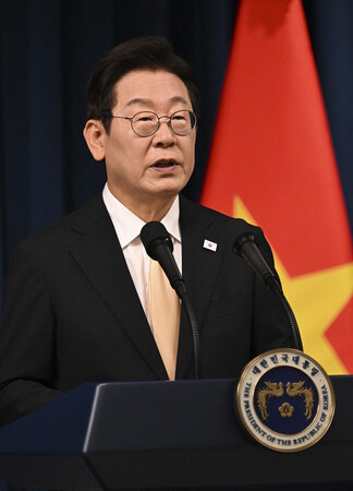 韓国の李在明大統領＝１１日、ソウル（ＡＦＰ時事）